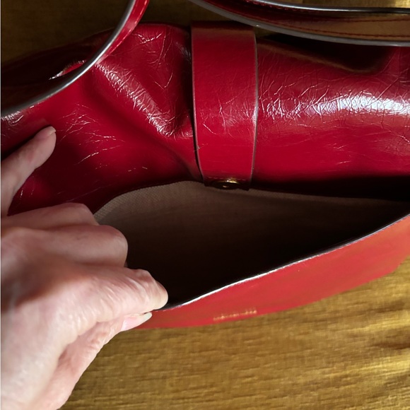 Michael Kors crackled leather large darrington Bag NWOT - Picture 4 of 6